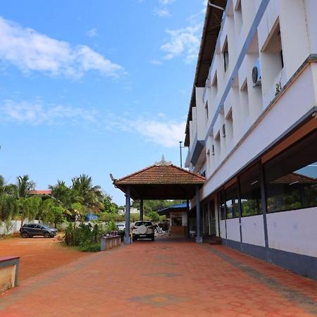 מלון Wadakkanchery Kukuresidency מראה חיצוני תמונה