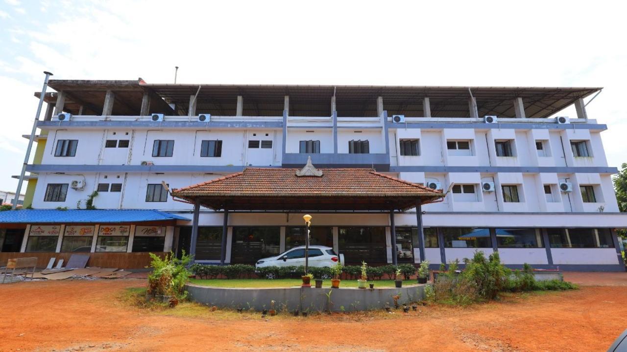 מלון Wadakkanchery Kukuresidency מראה חיצוני תמונה