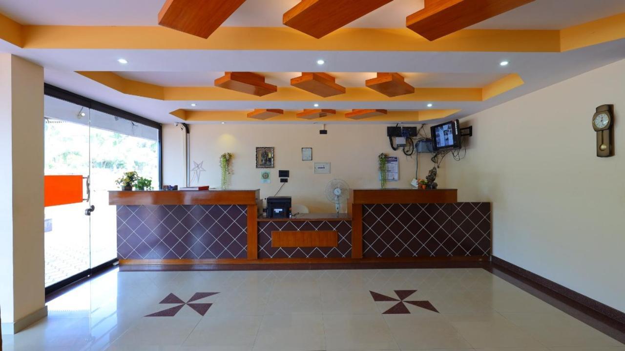 מלון Wadakkanchery Kukuresidency מראה חיצוני תמונה